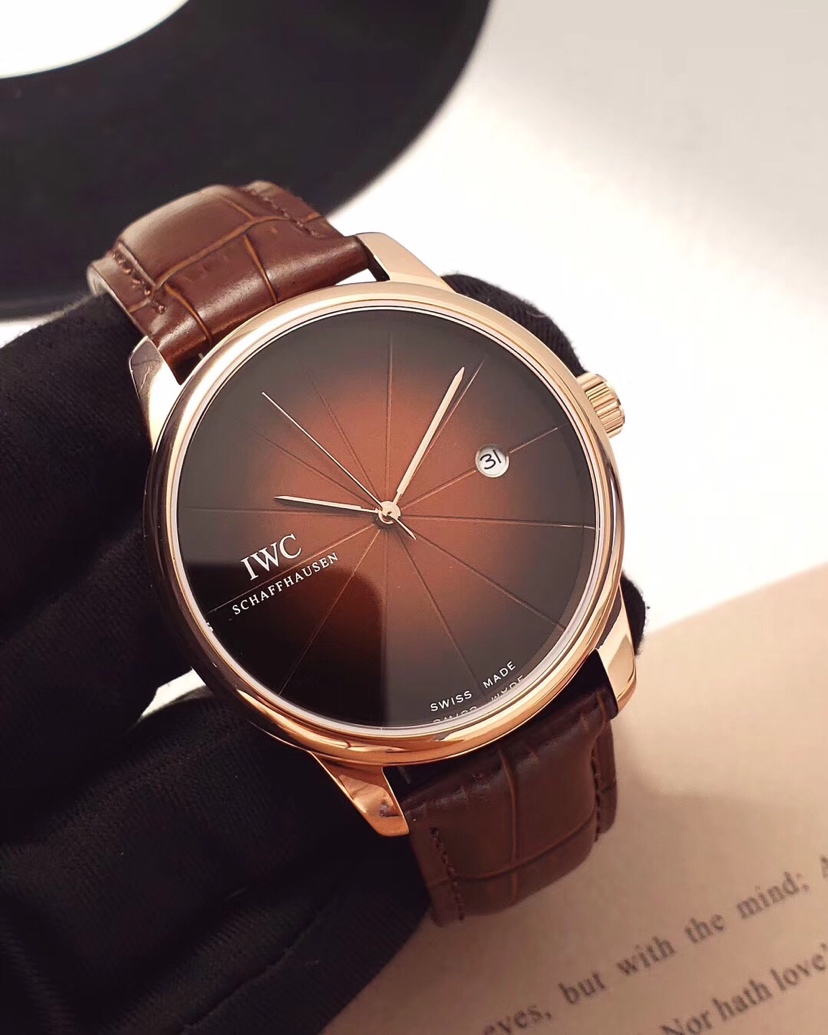 IWC(アイダブリューシー) 腕時計 自動巻き 40mm メンズ IWC