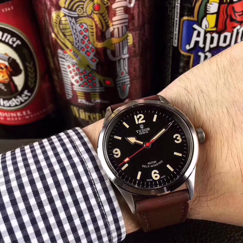 チュードル（TUDOR ）メンズ 時計 腕時計 40mm 値下受付 TUD