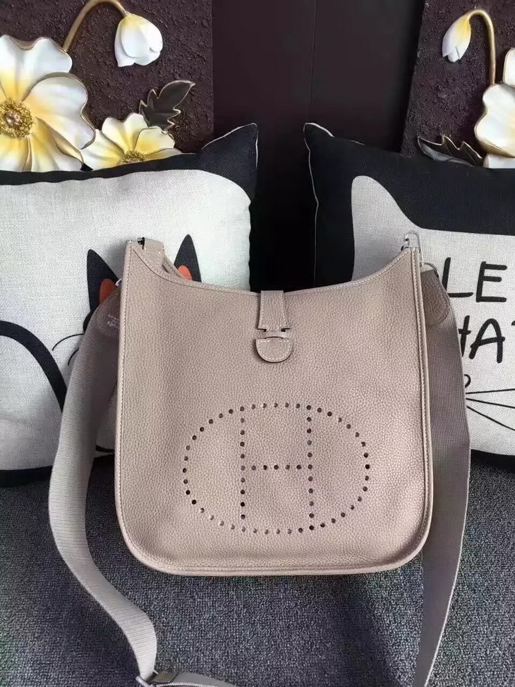 特N品 原版皮系列 最高級 エルメス エヴリンPM ショルダーバッグ トリヨンクレマンス